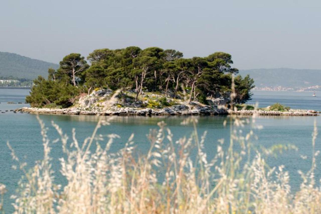 Ani Apartments Kastela Luaran gambar
